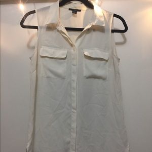 White sleeveless blouse